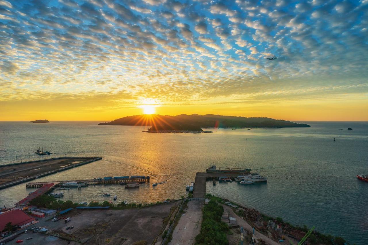 Full Seaview 2R1B Condo For 6Pax In Kota Kinabalu Exterior foto